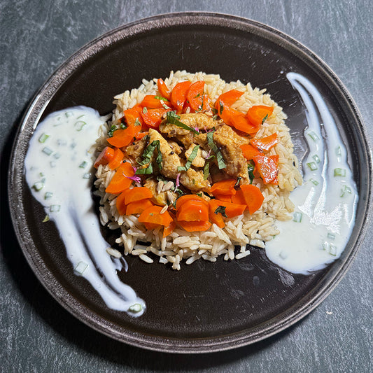 Poulet Sauté, riz complet et carottes fondantes